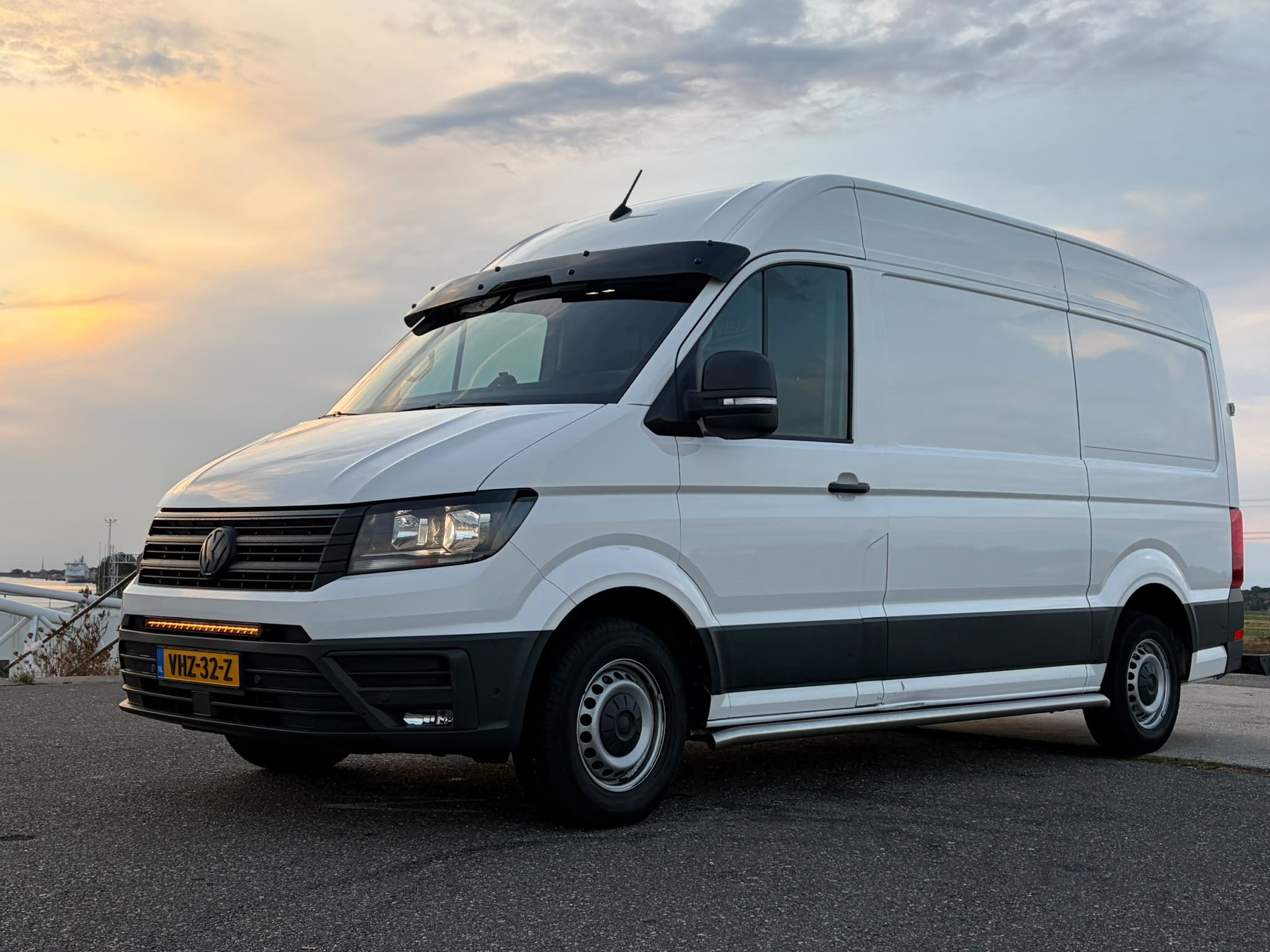 Volkswagen Crafter van Rooneij Transport
